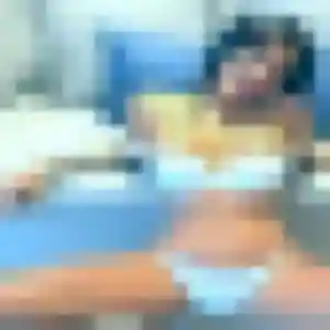Charmante Sixtine, 43 ans à La Chapelle du Lou du Lac - voir sa photo