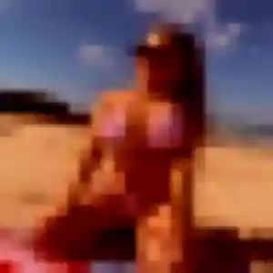 Photo privée de Emmanuelle, 22 ans à La Chapelle-Saint-Sauveur - rencontre sans lendemain