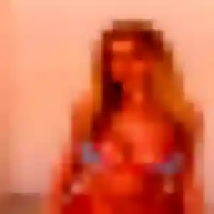 Suzanne, 27 ans, dispo pour plan cul à La Comté
