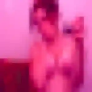 Adele, fille de 28 ans cherche plan cul à La Frette