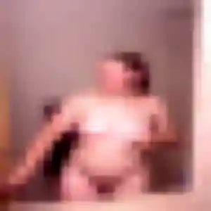 Celine, 29 ans, disponible à La Gripperie-Saint-Symphorien pour un plan cul