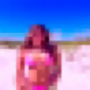 Camille, femme de 28 ans cherche plan cul à La Lande-de-Fronsac