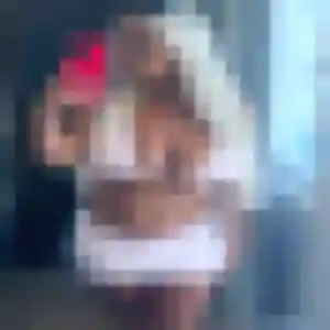 Leila, 26 ans, connectée à La Rivière pour une rencontre coquine
