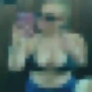 Profil de Candice à La Tour-du-Crieu (35 ans) - plan cul gratuit