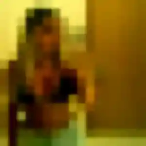 Sexy Emmanuelle, 45 ans à La Vicomté-sur-Rance - voir sa photo