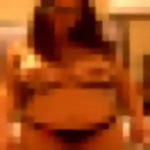 Gladys (41 ans) à Labarde cherche une rencontre rapidement