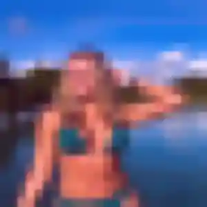 Jessica, 35 ans, en ligne à Lacroix-Saint-Ouen pour une rencontre coquine