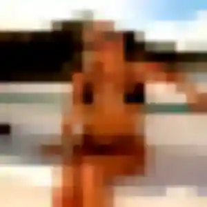 Sylvie, 30 ans, connectée à Landerneau pour une rencontre coquine