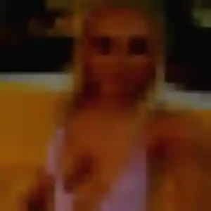 Fabienne, 43 ans, connectée à Lauzerville pour une rencontre coquine