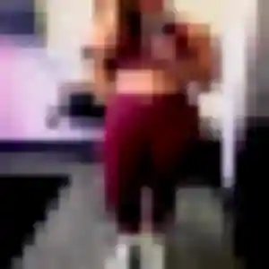 Rejoins Dounia, 24 ans à Le Barroux gratuitement