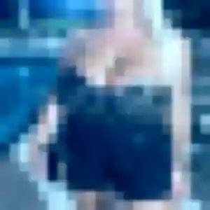 Sandrine, 34 ans, en ligne à Le Breuil-sur-Couze pour une rencontre coquine