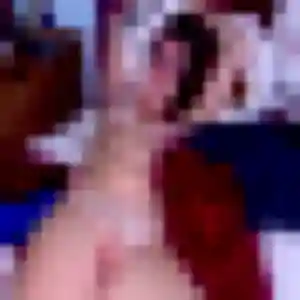 Nelly, 30 ans, disponible à Le Champ-Saint-Père pour une rencontre coquine