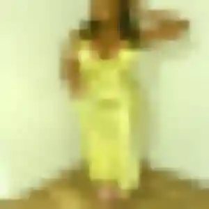 Elena, 29 ans, en ligne à Le Folgoët pour une rencontre coquine
