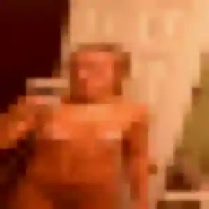 Rachida, femme de 23 ans propose plan cul à Le Luart