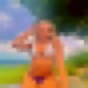 Photo de Marie-Jeanne à Le Mesnil-sous-Jumièges (38 ans) - plan cul anonyme