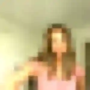 Photo de Manon à Le Trévoux (25 ans) - plan cul discret