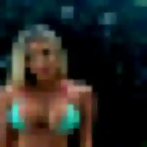 Rejoins Claire, 33 ans à Léognan en privé