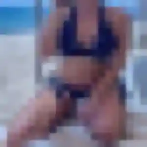 Oriane, fille de 39 ans cherche plan cul à Leuc