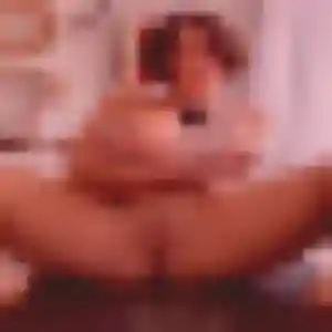 Isabella, femme de 37 ans propose plan cul à Lezay