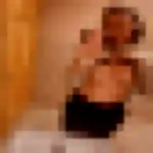 Charmante Capucine, 25 ans à Longroy - la contacter