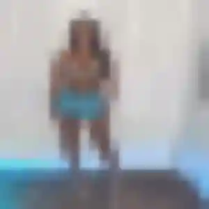 Anne-Charlotte, 26 ans, en ligne à Longueil-Sainte-Marie pour un plan cul