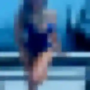 Photo exclusive de Xena, 42 ans à Longues-sur-Mer - plan discret