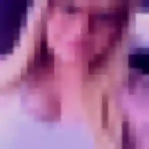 Charmante Delphine, 27 ans à Loudéac - voir sa photo