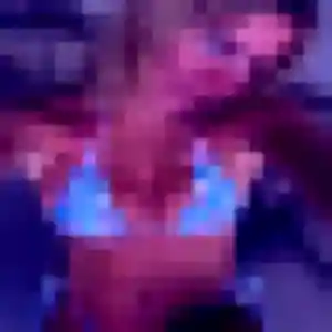 Francine, 27 ans, en ligne à Louverné pour une rencontre coquine