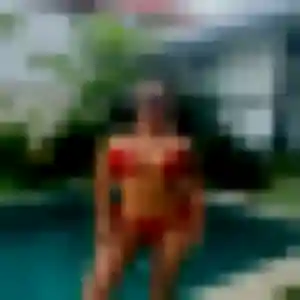 Frederique, femme de 41 ans propose plan cul à Louverné