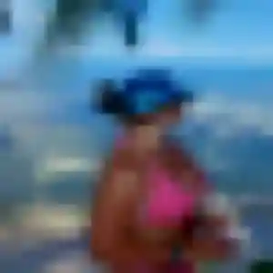 Agnes, 33 ans, en ligne à Lugos pour une rencontre coquine