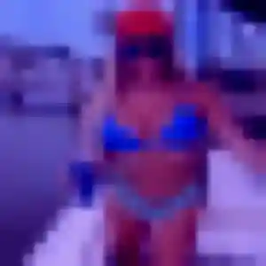 Leonore (40 ans) à Lunas cherche une rencontre ce soir