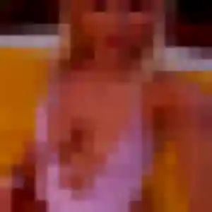 Corinne, 28 ans, connectée à Lury-sur-Arnon pour un plan cul