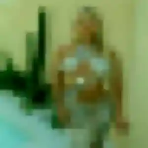 Daphne (28 ans) à Luynes attend une rencontre rapidement