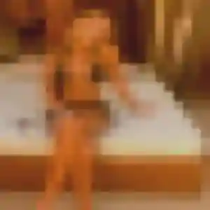 Photo de Philippine à Luzy (24 ans) - plan cul discret