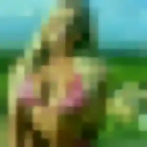 Celeste, 23 ans, en ligne à Magalas pour une rencontre coquine