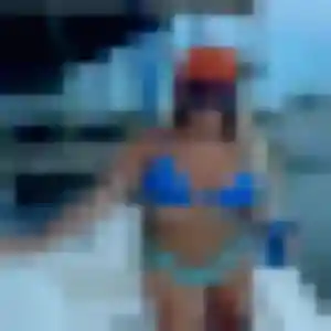 Photo privée de Sabine, 22 ans à Magny-les-Hameaux - rencontre coquine