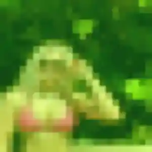 Contacte Karine, 26 ans à Malansac en privé