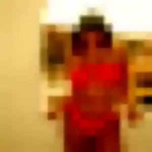 Phoebe, 23 ans, connectée à Manosque pour une rencontre coquine