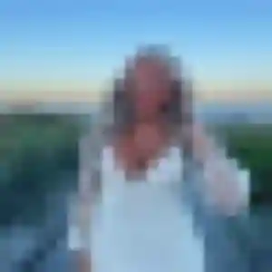 Belle Virginie, 22 ans à Maubec - voir sa photo