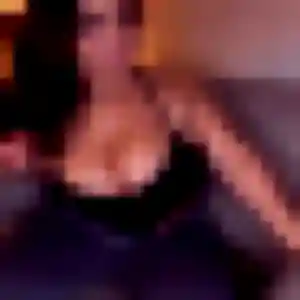 Sofia, 34 ans, connectée à Méry-Bissières-en-Auge pour un plan cul