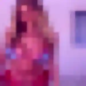 Elsa, 31 ans, connectée à Mesnil-sur-l'Estrée pour un plan cul