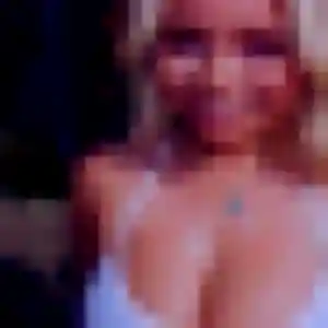 Morgane, 23 ans, disponible à Meyras pour un plan cul
