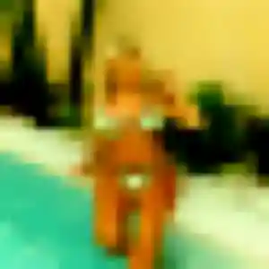 Wahiba, 32 ans, connectée à Miramont-de-Comminges pour une rencontre coquine