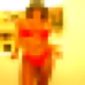Maeva, 32 ans, en ligne à Monchy-Lagache pour un plan cul