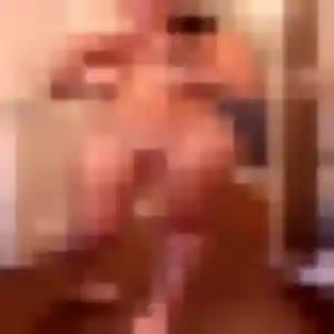 Photo de Sandrine à Mont (38 ans) - plan cul discret