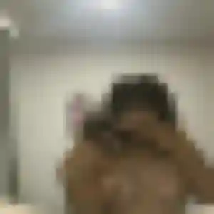 Elodie, 31 ans, cherche un plan cul à Montriond