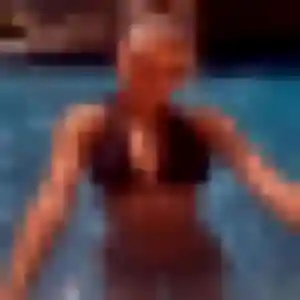 Louna, 23 ans, en ligne à Mornas pour un plan cul