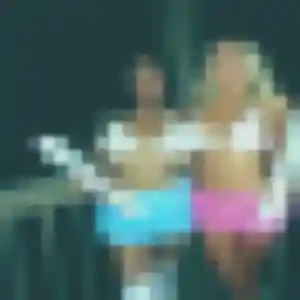 Augustine, 35 ans, connectée à Mouchin pour une rencontre coquine
