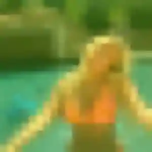 Mila, femme de 34 ans propose plan cul à Moulon
