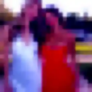 Theresa, 28 ans, connectée à Moustiers-Sainte-Marie pour un plan cul